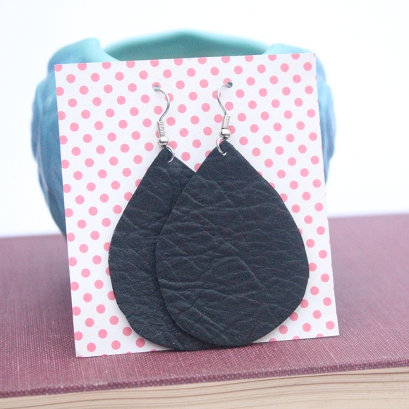 Black Leather Earrings‎ - Picture 1 of 2